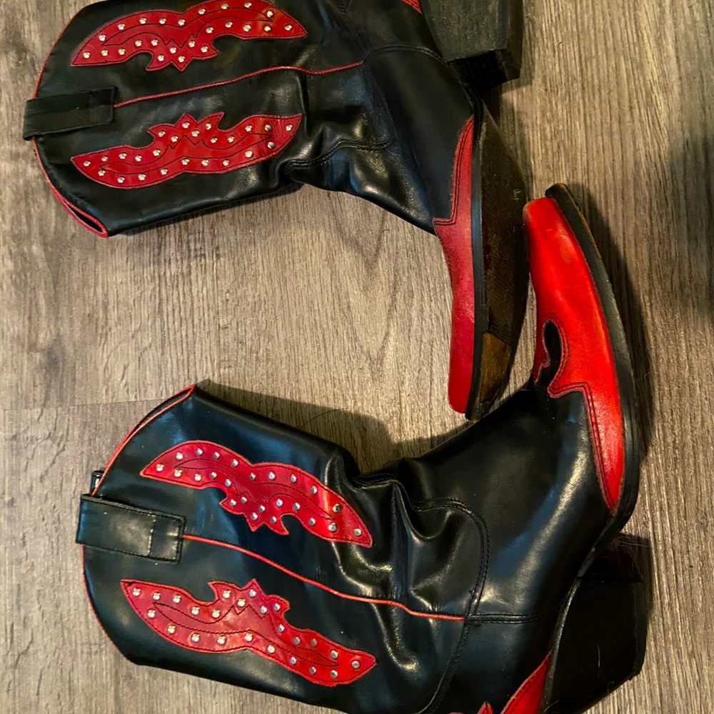 BCBGirl COWBOY BOOTS RED Black Leather Western 7.5